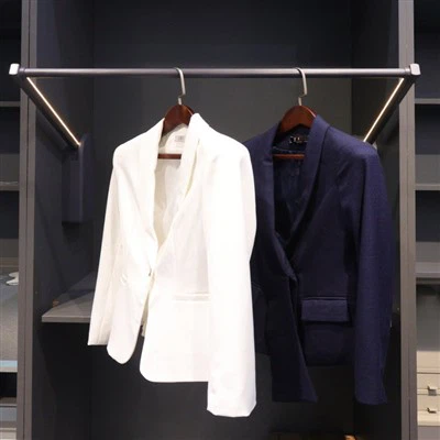 Samodejna dvižna palica za oblačila