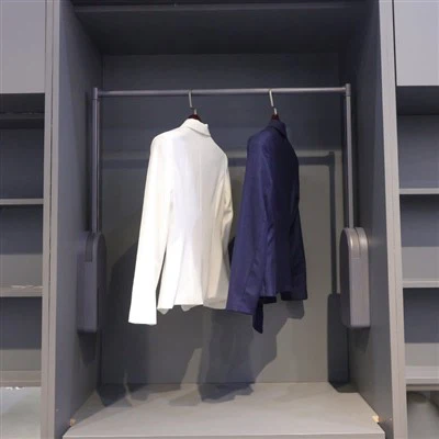 Dvižni mehanizem za garderobo